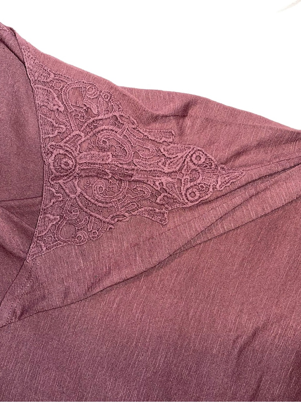 Women's Lace-Trim Top - Mauve - Picture 2 of 2